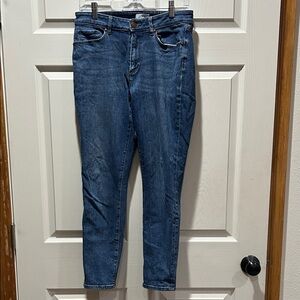 LOFT Curvy Mid-rise Indigo Ankle Jeans